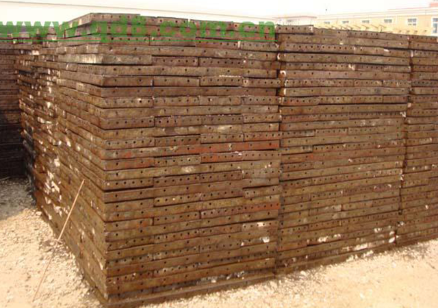 鋼模回收,建筑鋼模,建筑鋼?；厥? title=